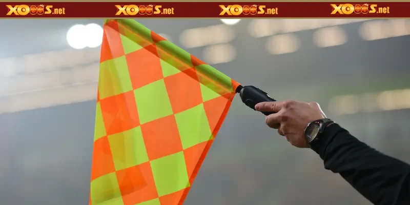 Ngoại lệ việt vị khi không trực tiếp tham gia tình huống bóng